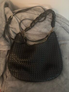 Modern+Chic Kelly Convertible bag